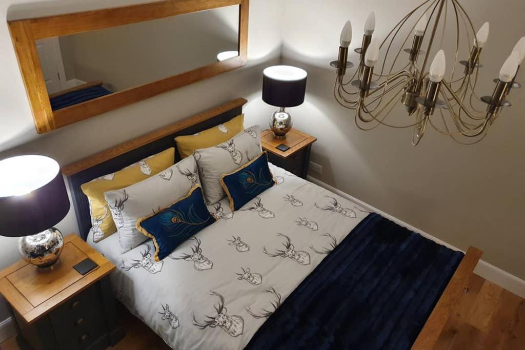 Smart & Stylish Holiday Apartment In The City Centre Інвернесс Екстер'єр фото